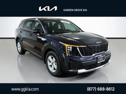 2025 Kia Sorento LX