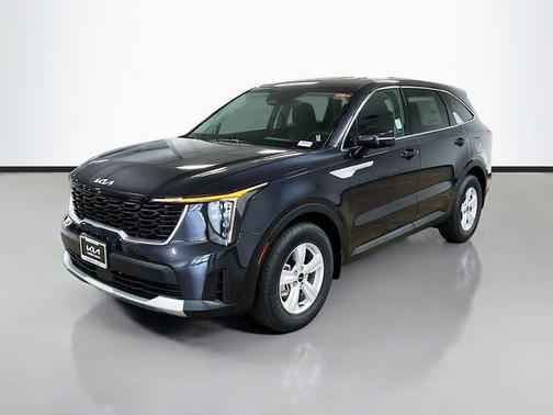 2025 Kia Sorento LX