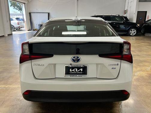 2021 Toyota Prius L