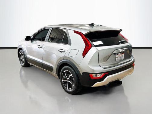 2024 Kia Niro LX