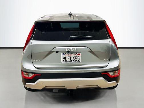2024 Kia Niro LX
