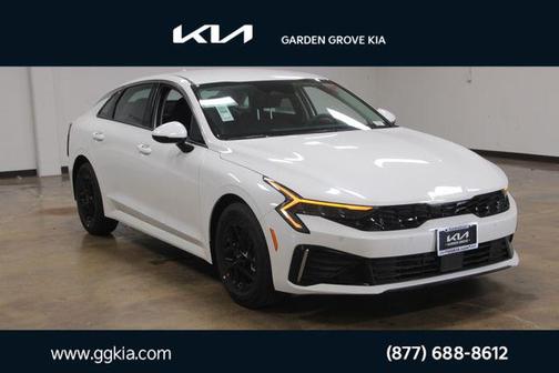2025 Kia K5 LXS