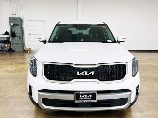 2025 Kia Telluride LX