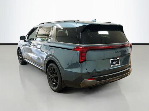 2025 Kia Carnival Hybrid SX