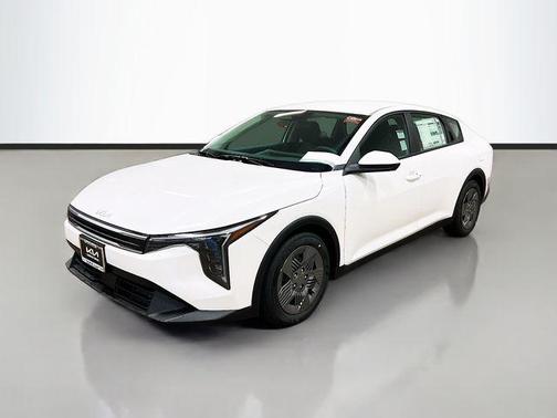 2025 Kia K4 LX