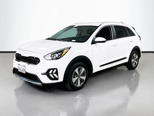 2022 Kia Niro LX