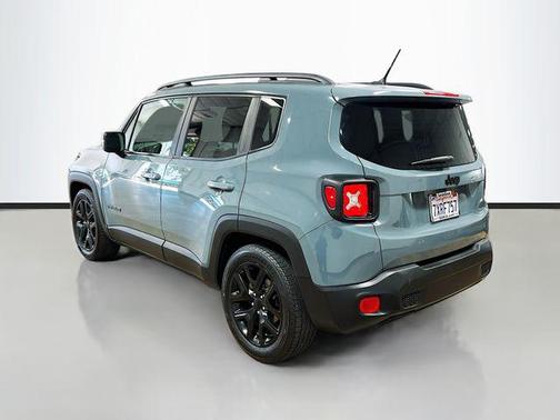 2017 Jeep Renegade Altitude