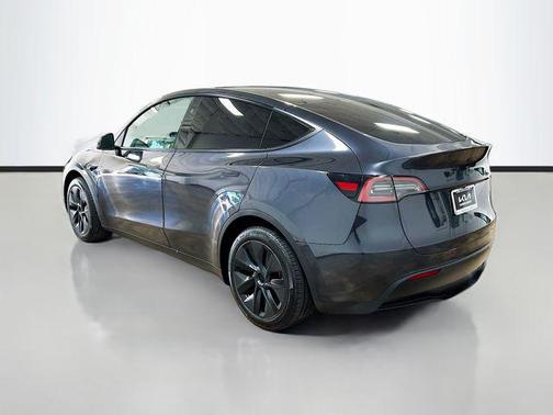 2025 Tesla Model Y Long Range Dual Motor Rear-Wheel Drive