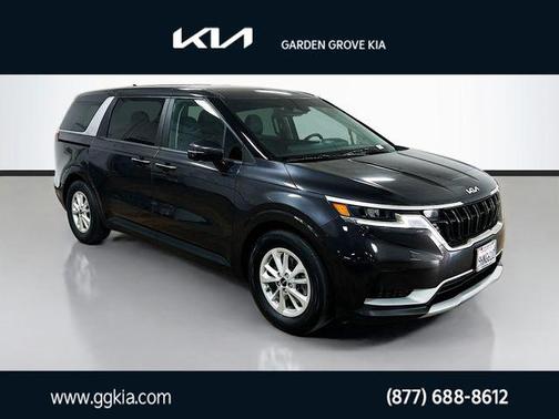 2024 Kia Carnival LX