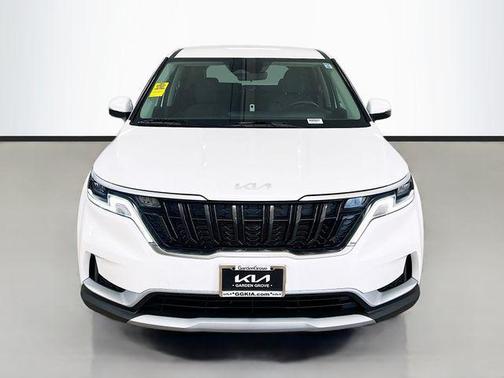 2022 Kia Carnival LX