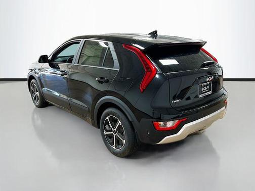 2025 Kia Niro LX