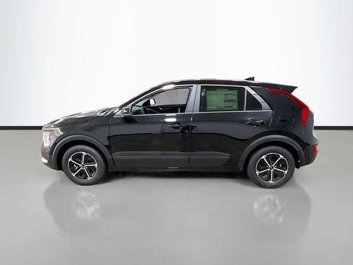 2025 Kia Niro LX
