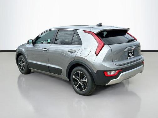 2025 Kia Niro LX