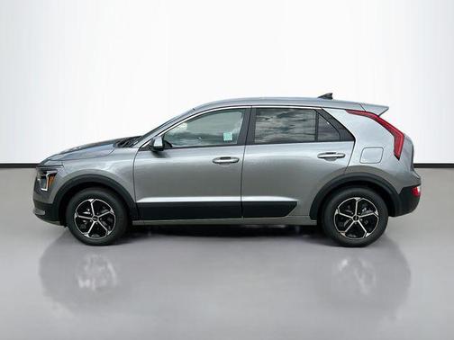2025 Kia Niro LX