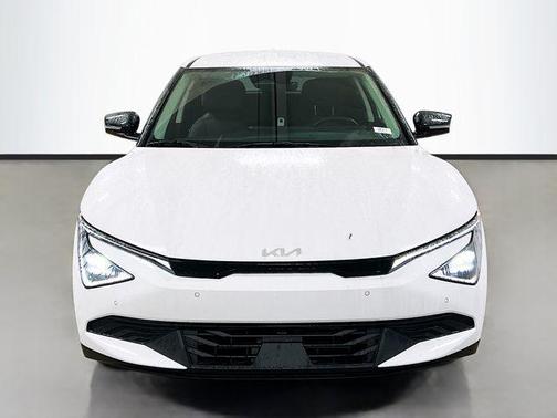 2025 Kia EV6 Light Long Range