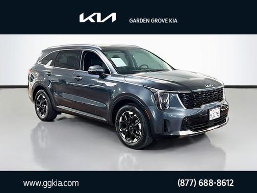 Grey 2024 Kia Sorento S