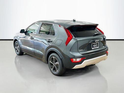 2025 Kia Niro LX