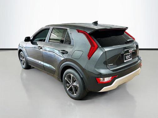 2025 Kia Niro LX