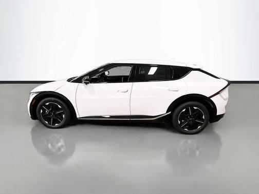 2025 Kia EV6 Wind