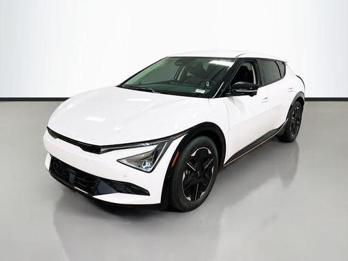 2025 Kia EV6 Wind