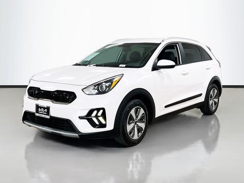 2022 Kia Niro LX