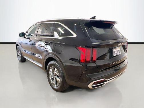 2022 Kia Sorento Hybrid S
