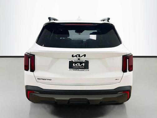 2025 Kia Sorento SX