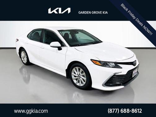 2024 Toyota Camry LE