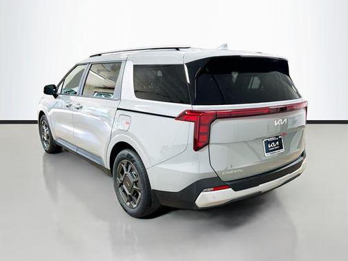 2025 Kia Carnival Hybrid EX