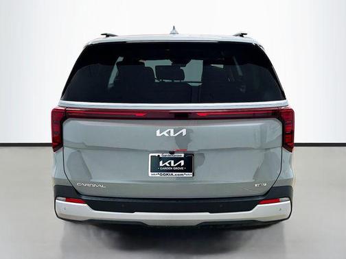 2025 Kia Carnival Hybrid EX