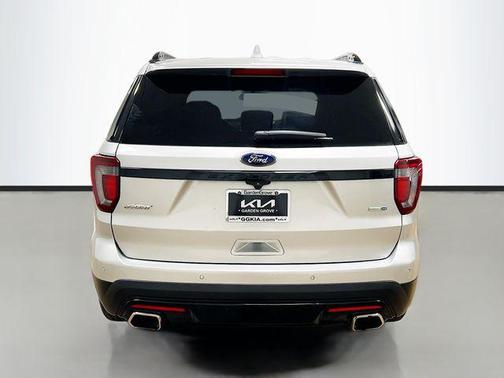 2017 Ford Explorer sport