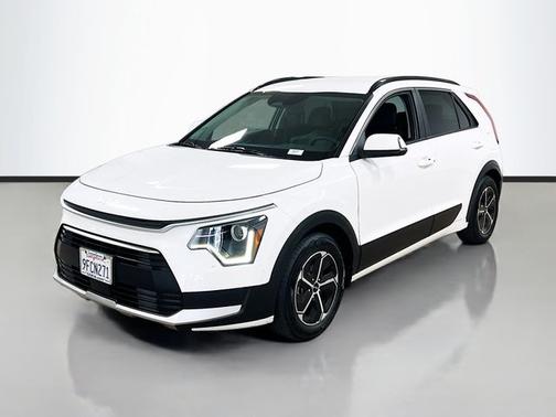 2023 Kia Niro EX
