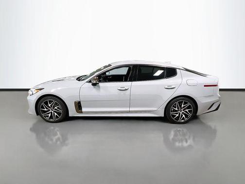 2022 Kia Stinger GT-Line