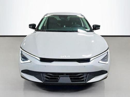 2025 Kia EV6 Light Long Range