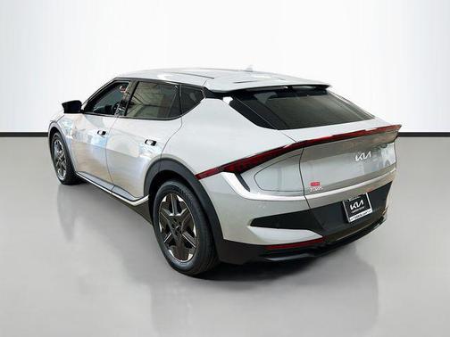 2025 Kia EV6 Light Long Range