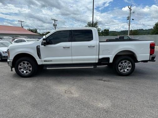 2023 Ford F-350 Lariat Super Duty