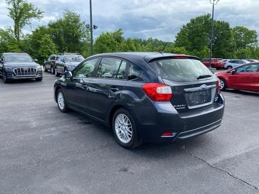 2016 Subaru Impreza 2.0i Premium