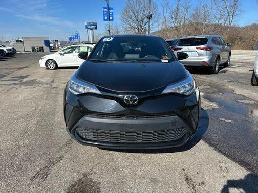 2022 Toyota C-HR XLE