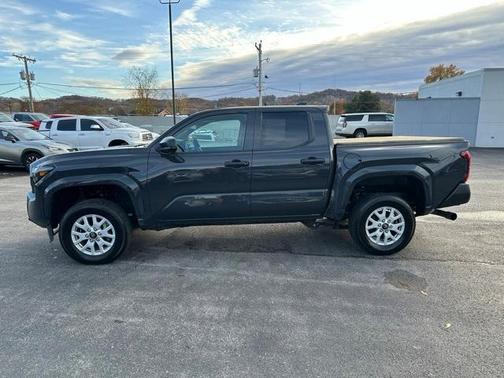 2024 Toyota Tacoma SR