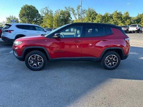 2024 Jeep Compass Trailhawk