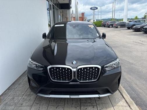 2024 BMW X4 xDrive30i