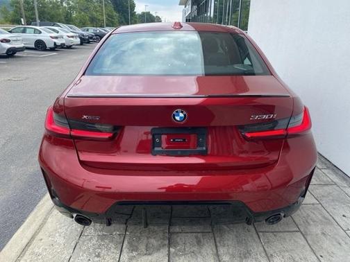 2025 BMW 330 i xDrive