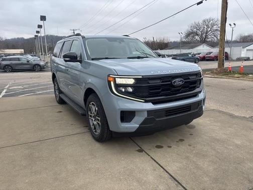 2026 Ford Expedition Active