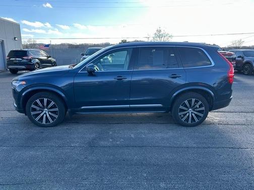 2024 Volvo XC90 B5 Plus Bright Theme
