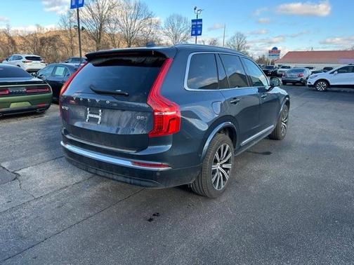 2024 Volvo XC90 B5 Plus Bright Theme