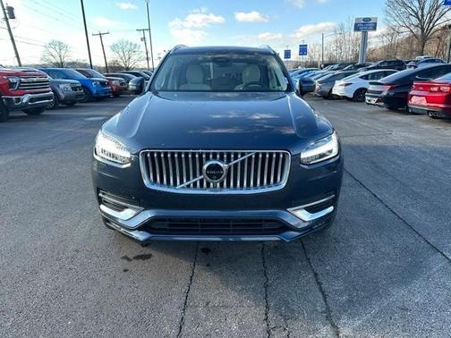 2024 Volvo XC90 B5 Plus Bright Theme