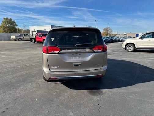 2017 Chrysler Pacifica Limited