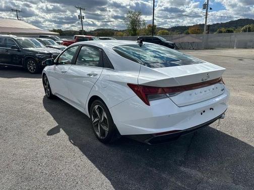 2023 Hyundai ELANTRA HEV Limited