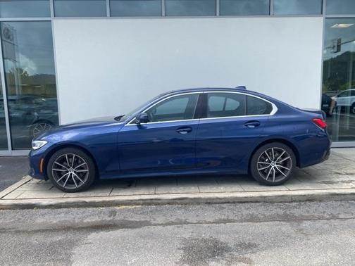 2019 BMW 330 i xDrive