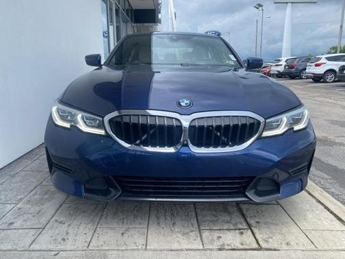 2019 BMW 330 i xDrive